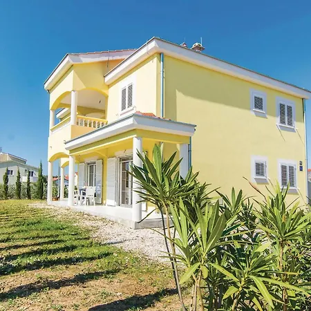 2 Bedroom Gorgeous In 公寓 *