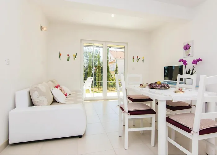 Two-bedroom In Apartman Pakostane